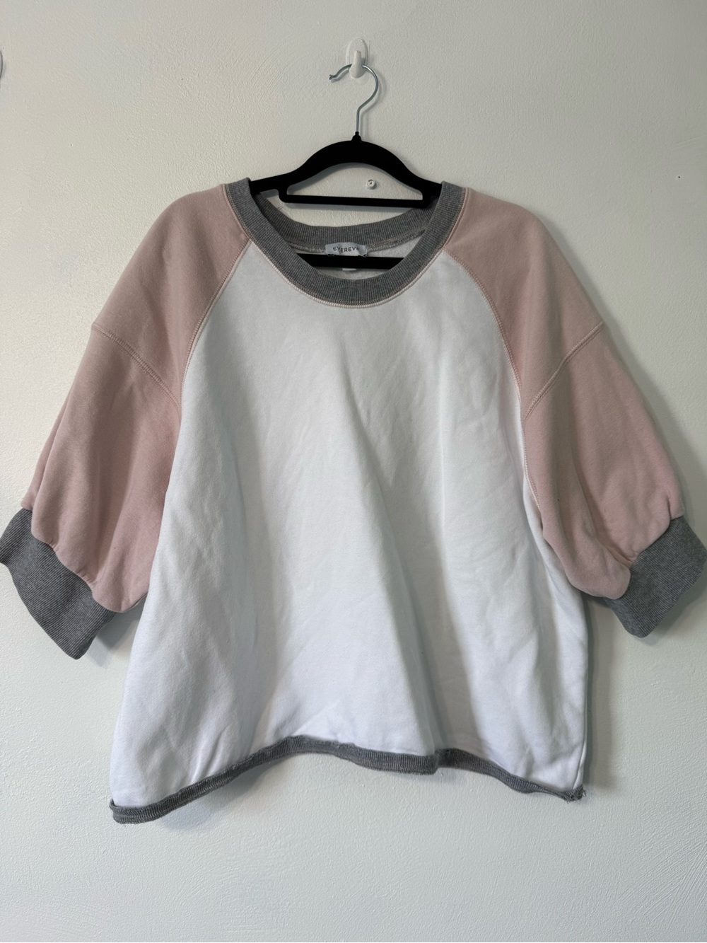 Evereve Sasha raglan ringer Sweatshirt - Gray Pink & White